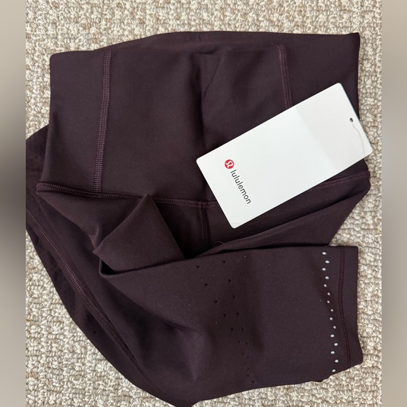Lululemon In Focus Run Tight
NWT
lululemon athletica - Picture 1 of 6